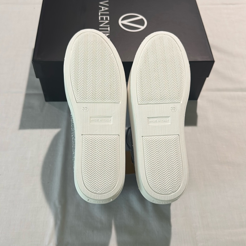 Valentino By Mario Valentino Sela Silver Asst Sizes new - Picture 4 of 6